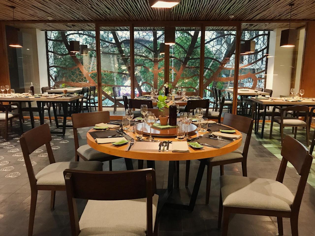 ÊMM Hotel Saigon Hô Chi Minh-Ville Extérieur photo